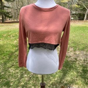 BRAVE SOUL TOP CROPPED CROP ROSE RUST TED BLACK LACE LONG SLEEVE SIZE S